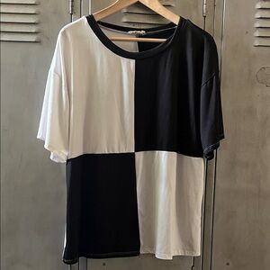 Entro Monochrome Knit Top